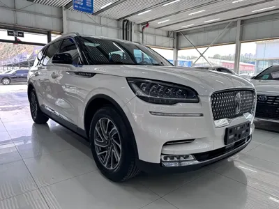 Lincoln Aviator 2023, 71000 км, за 248900 CNY