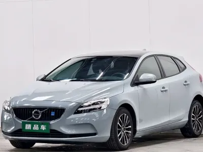 Volvo V40 · 2016 год