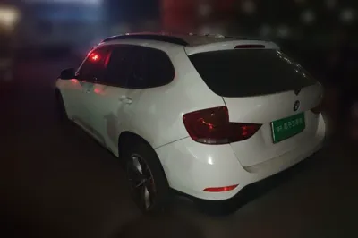 BMW X1 2015, 64100 км, за 40828.6 CNY