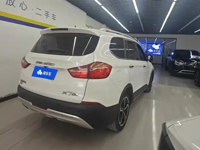 SWM SWM X7 2017, 73100 км, за 15800 CNY