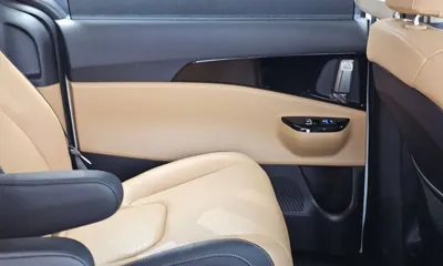 Kia Canival 2023, 76237 км, за 26300000 KRW - фото 25