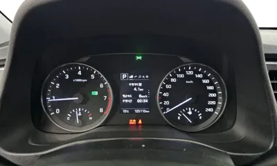 Hyundai Avante 2018, 125110 км, за 8800000 KRW - фото 8