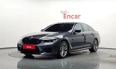 BMW 5-Series · 2018 год