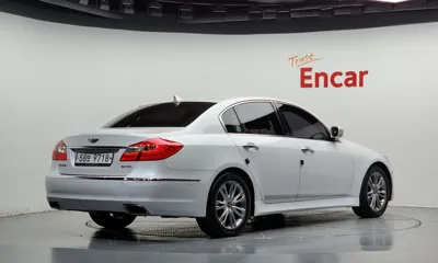 Hyundai Genesis 2012, 129847 км, за 6500000 KRW - фото 2