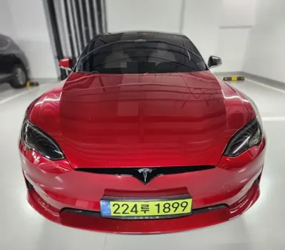 Tesla Model S · 2023 год