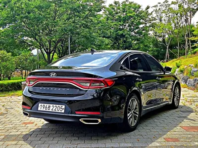 Hyundai Grandeur 2018, 210521 км, за 8190000 KRW