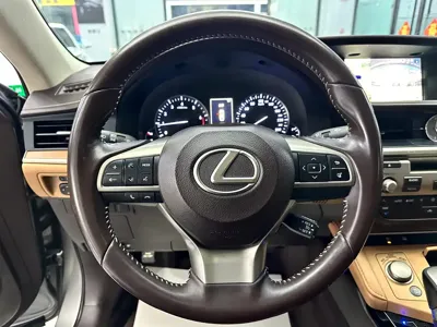 Lexus ES 2018, 132000 км, за 99000 CNY - фото 13