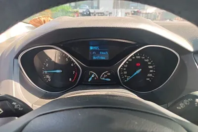 Ford Focus 2015, 69700 км, за 39645.76 CNY - фото 8