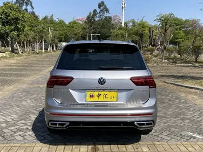 Volkswagen Tiguan L 2021, 130000 км, за 98800 CNY - фото 8