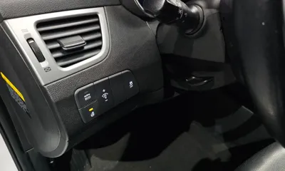 Hyundai Avante 2016, 108103 км, за 7500000 KRW - фото 18