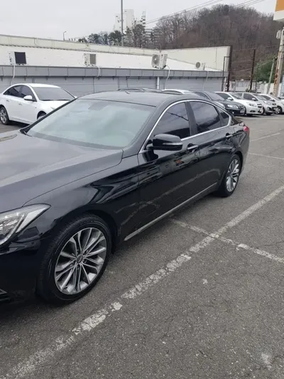 Hyundai Genesis 2014, 178478 км, за 9500000 KRW - фото 3