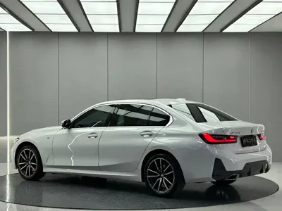 BMW 3 Series 2023, 35000 км, за 229800 CNY