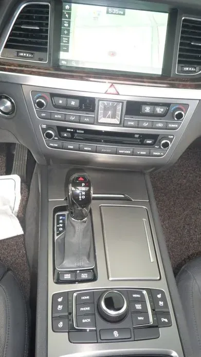 Hyundai Genesis 2015, 88674 км, за 12700000 KRW - фото 15