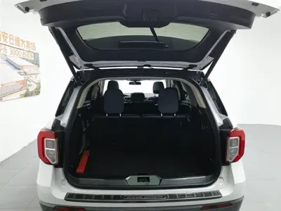 Ford Explorer 2021, 77900 км, за 131800 CNY - фото 16