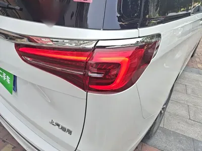 Buick GL8 2022, 114000 км, за 158700 CNY - фото 8