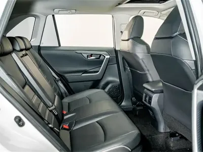 Toyota RAV4 2021, 15800 км, за 120000 CNY - фото 21