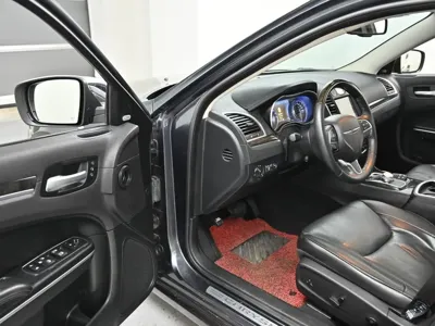 Chrysler 300C 2016, 65128 км, за 9800000 KRW - фото 10