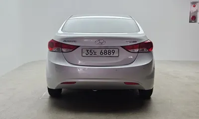 Hyundai Avante 2011, 116739 км, за 8000000 KRW