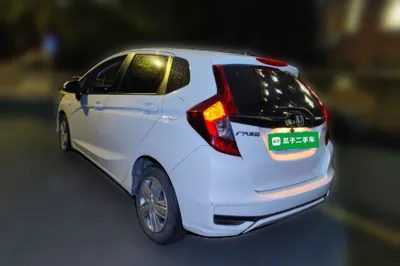 Honda Fit 2018, 37300 км, за 42674.29 CNY