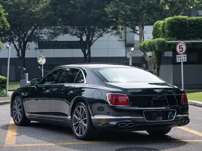 Bentley Flying Spur PHEV 2023, 16000 км, за 2118000 CNY - фото 7
