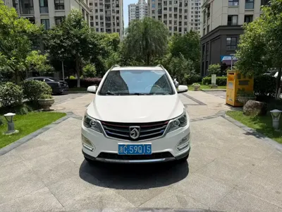 Baojun 560 2017, 70000 км, за 14800 CNY