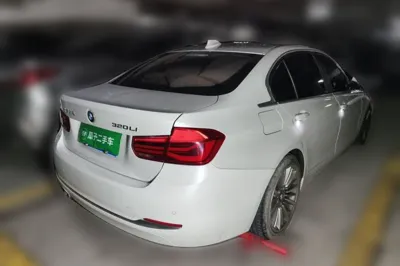 BMW 3 Series 2019, 91400 км, за 87693.8 CNY - фото 6