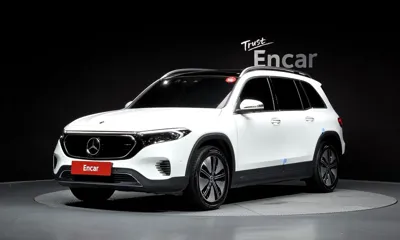 Mercedes-Benz EQB · 2023 год