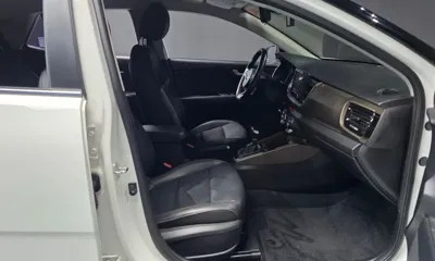 Kia Stonic 2018, 125005 км, за 99990000 KRW - фото 11