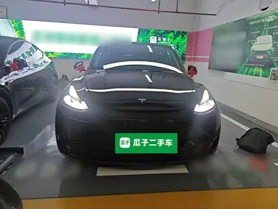 Tesla Model Y 2023, 35200 км, за 177200 CNY