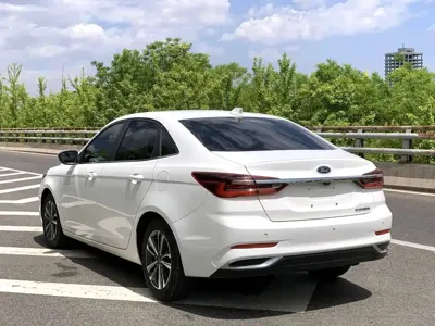Ford Escort 2021, 10000 км, за 37800 CNY - фото 7