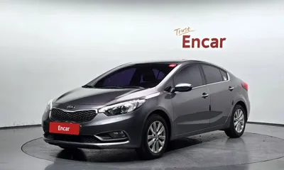 Kia K3 · 2015 год