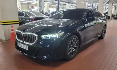 BMW 5-Series · 2025 год