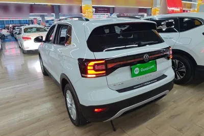 Volkswagen Tacqua 2021, 99900 км, за 66076.26 CNY