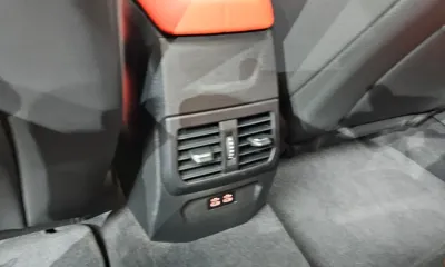 BMW 1-Series 2024, 21110 км, за 39900000 KRW - фото 35