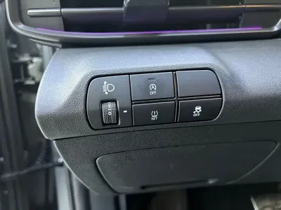 Hyundai Elantra 2025, 13100 км, за 19976.55 USD