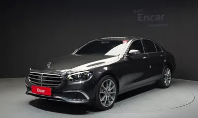 Mercedes-Benz E-Class · 2022 год