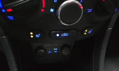 Hyundai Accent 2018, 57745 км, за 7900000 KRW - фото 17
