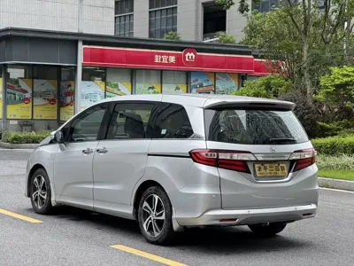 Honda Odyssey 2016, 200000 км, за 58800 CNY - фото 9