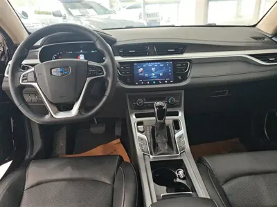 Geely Emgrand 2018, 48700 км, за 29700 CNY - фото 12