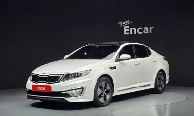 Kia K5 · 2013 год