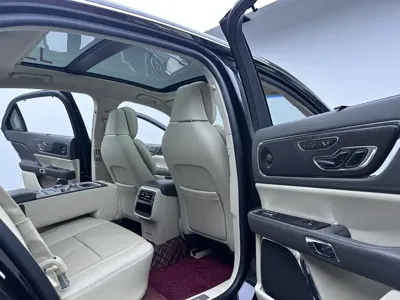 Lincoln Continental 2019, 124000 км, за 98800 CNY - фото 12