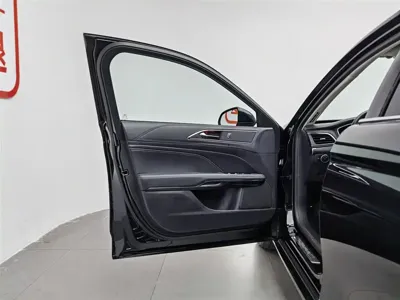 Ford Taurus 2020, 93200 км, за 75800 CNY - фото 8