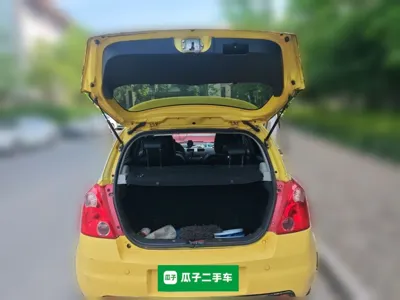 Suzuki Swift 2011, 61100 км, за 16687.13 CNY - фото 20