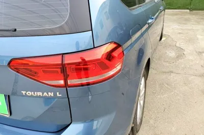 Volkswagen Touran 2018, 100800 км, за 68539.35 CNY - фото 9