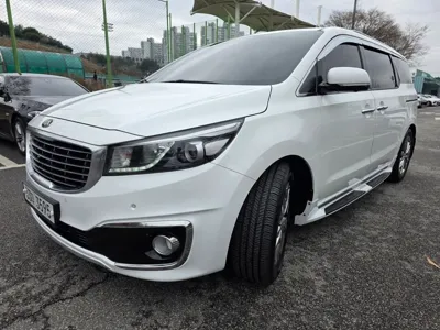 Kia Canival 2018, 100000 км, за 15700000 KRW
