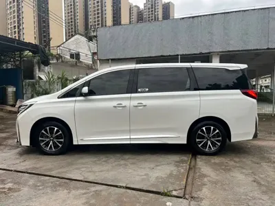 GAC Motor Trumpchi M8 2023, 90399 км, за 106400 CNY - фото 11