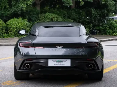 Aston Martin DB11 2023, 9700 км, за 1568000 CNY - фото 7
