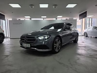 Mercedes-Benz E-Class · 2022 год