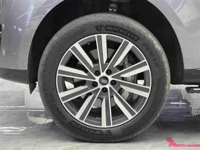 Land Rover Range Rover 2023, 46800 км, за 1138000 CNY