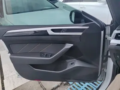 Volkswagen CC 2022, 95200 км, за 108000 CNY - фото 7